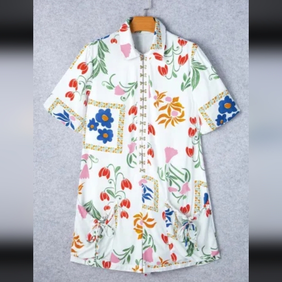 White Floral Print Split Neck Pocketed Shirt Collar Romper - Picture 6 of 7